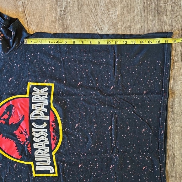 Jurassic Park T-shirt, Black/Red/Yellow, Size XL - Picture 4 of 4